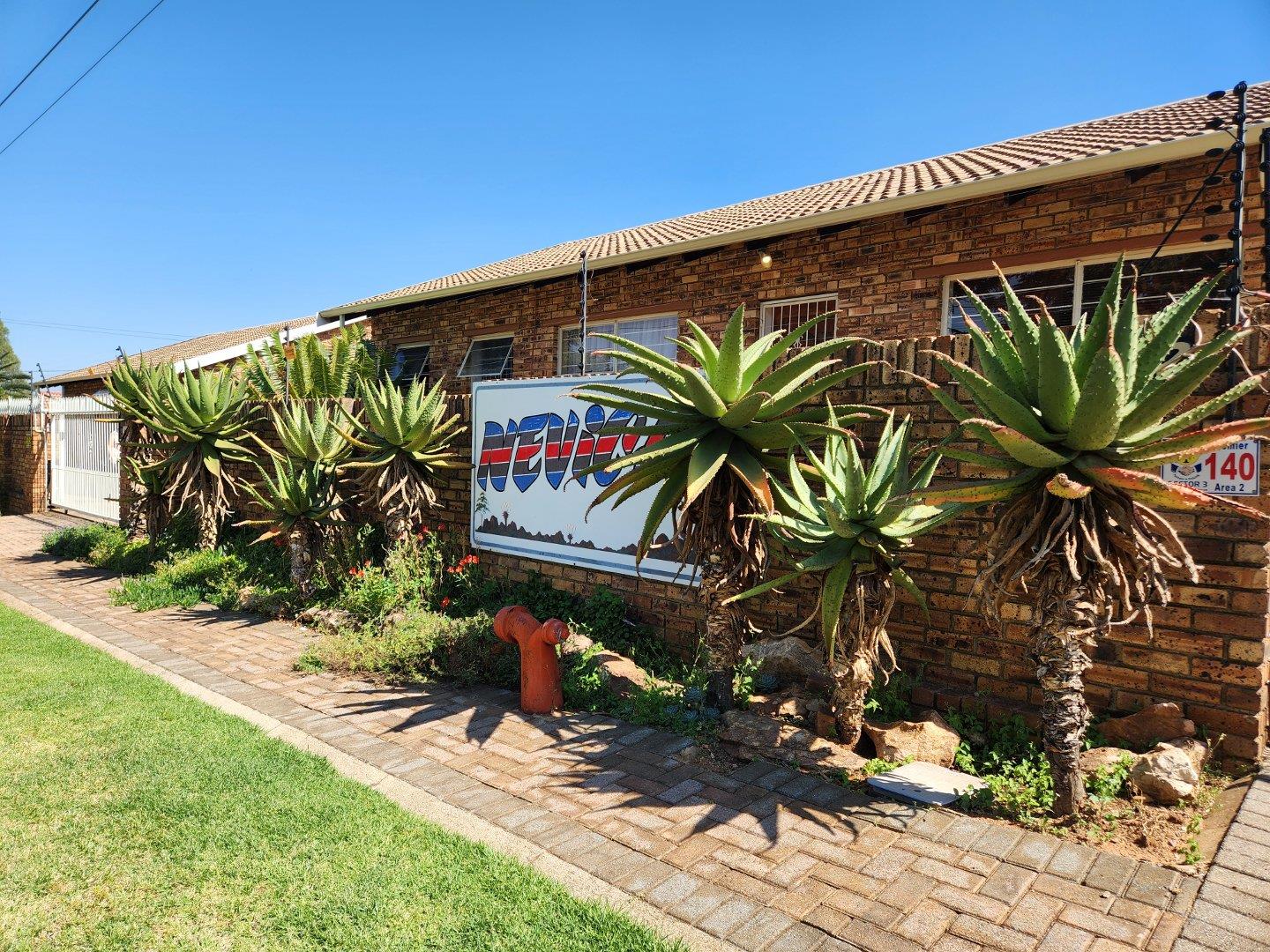 2 Bedroom Townhouse for sale in Krugersdorp North 18 Nevica 140