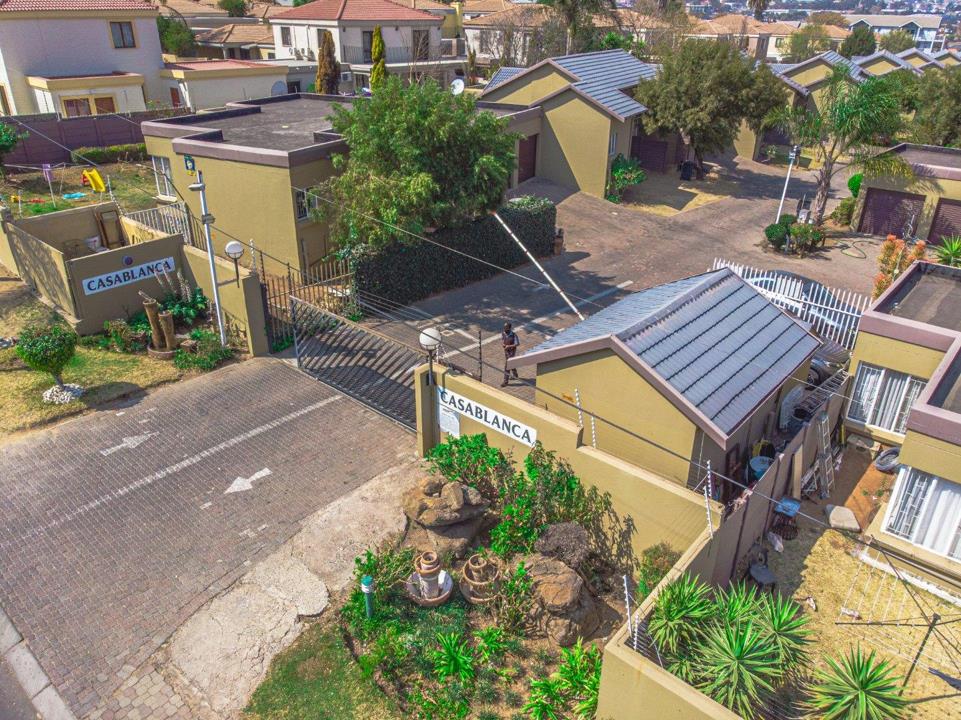 Halfway Gardens Property Townhouses for sale in Halfway Gardens