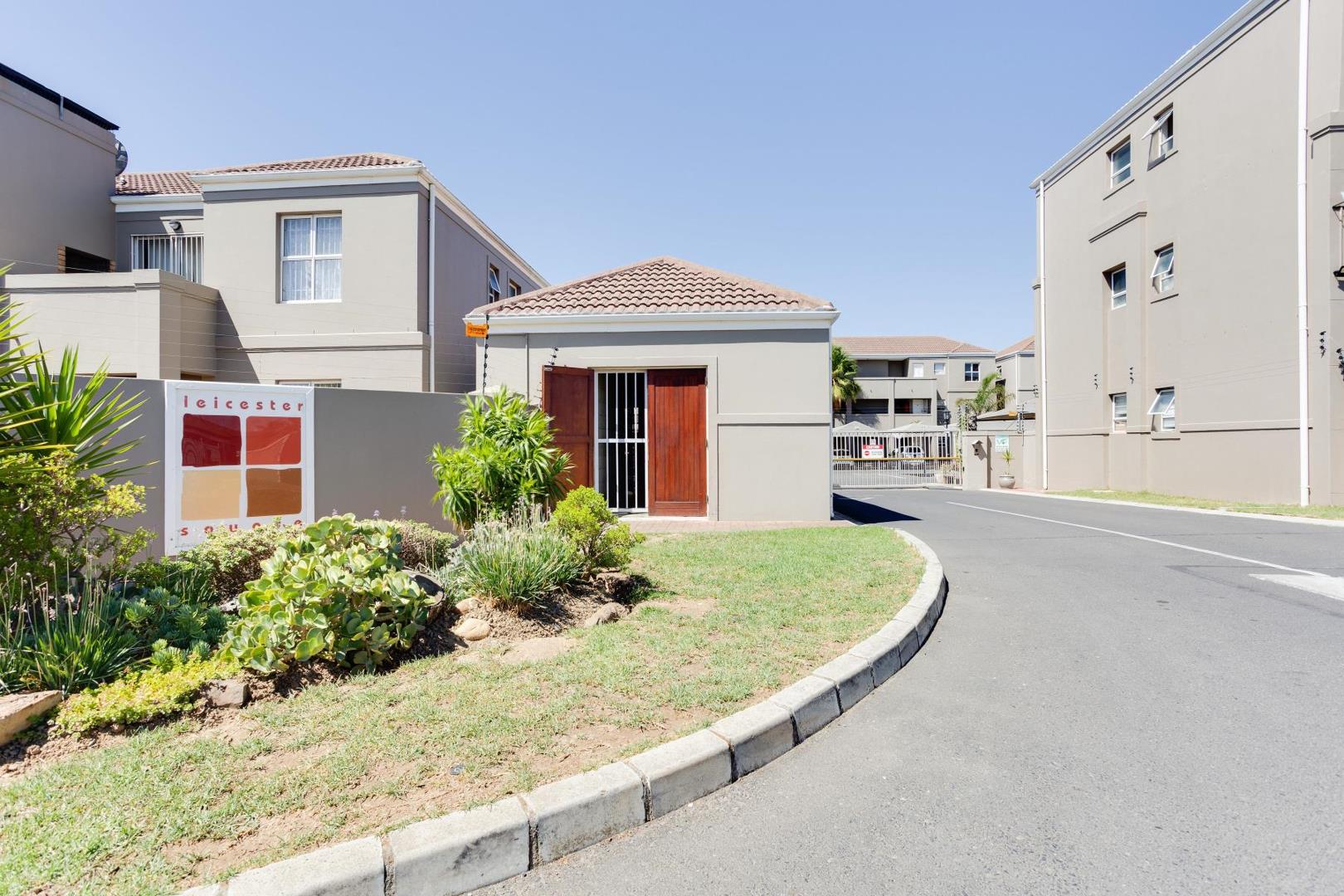 Uitzicht, Durbanville Property Apartments / flats for sale in