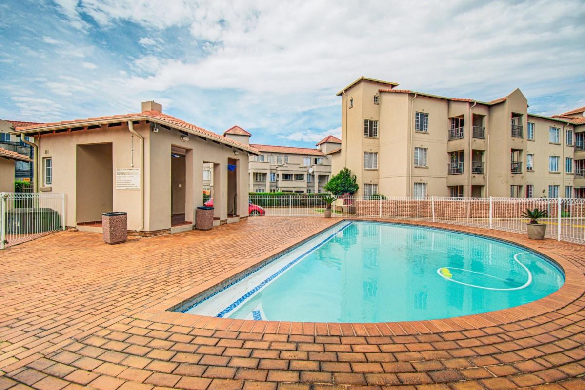 3 Bedroom Apartment / flat for sale in Eden Glen P24114130421