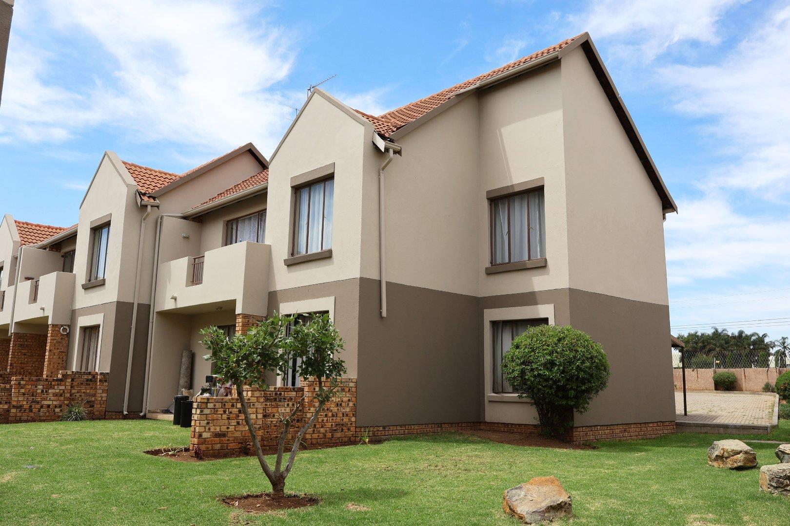 Esther Park Property Property and houses for sale in Esther Park