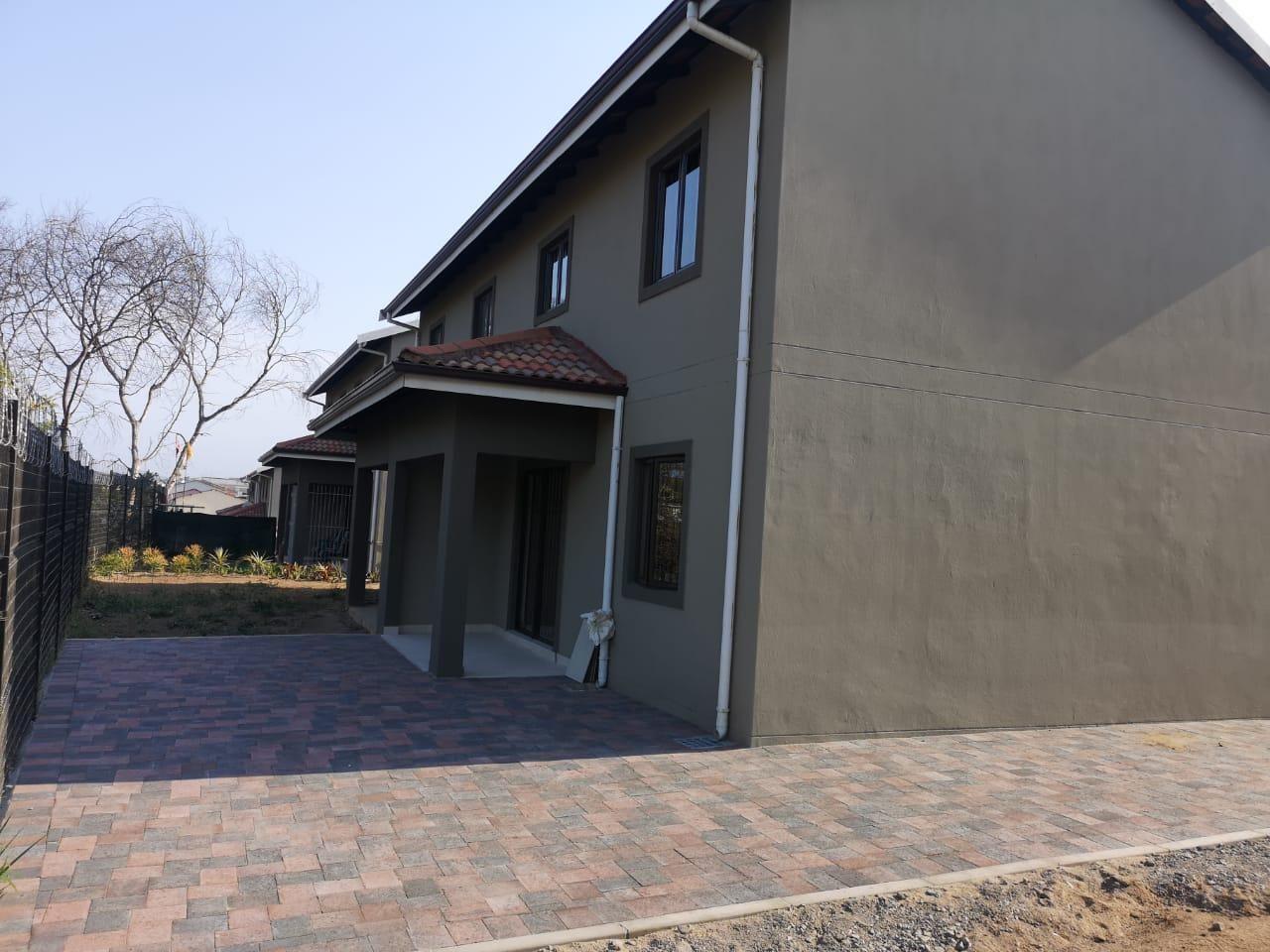 Northcroft Property Property and houses to rent in Northcroft