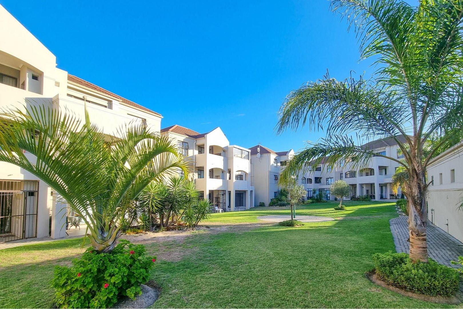 2 Bedroom Apartment / flat for sale in Vredekloof East P24114133859