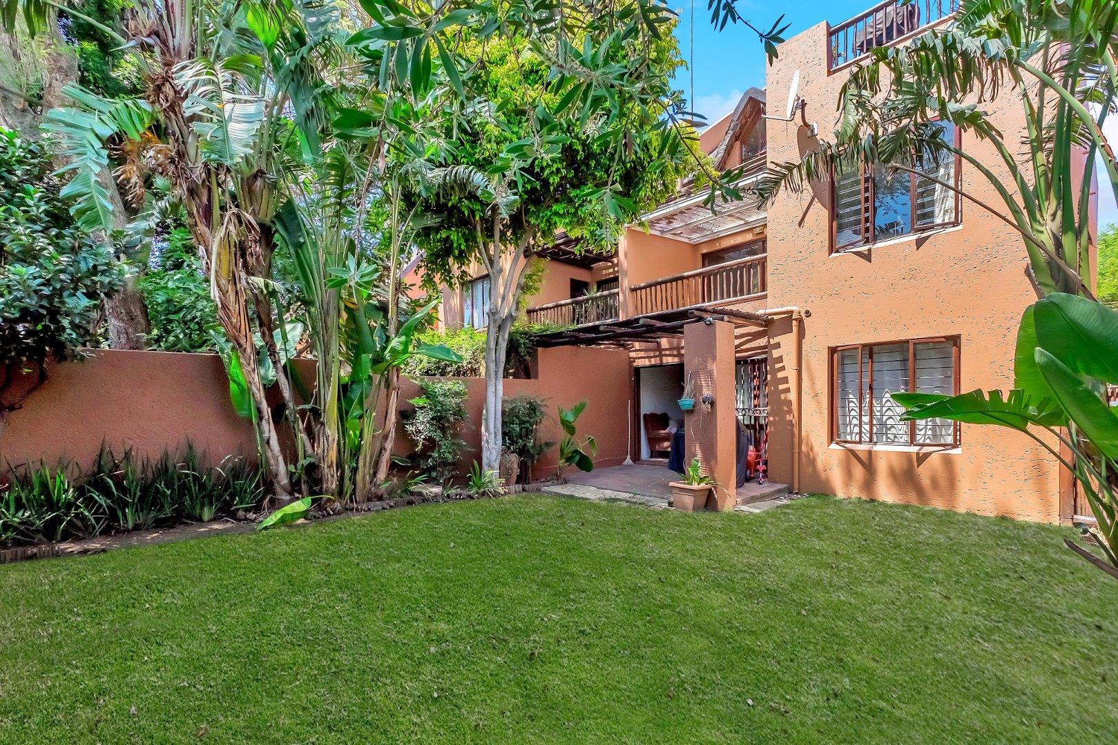 2 Bedroom Apartment / flat for sale in Sunninghill P24114134109