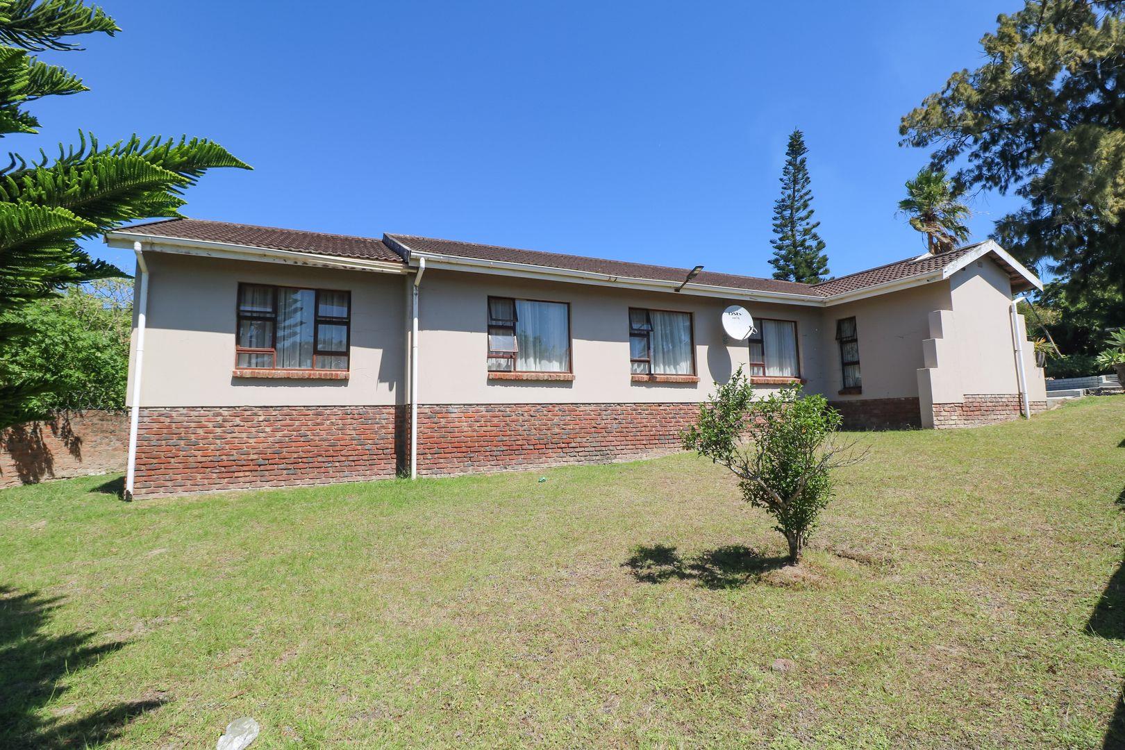 4 Bedroom House for sale in Amalinda 40 Manley Road P24114134247