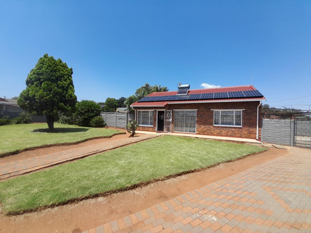 3 Bedroom House for sale in Eldorado Park P24114134494