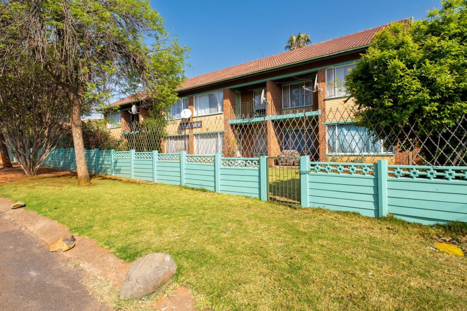 8 Bedroom House for sale in Windsor East P24114135798