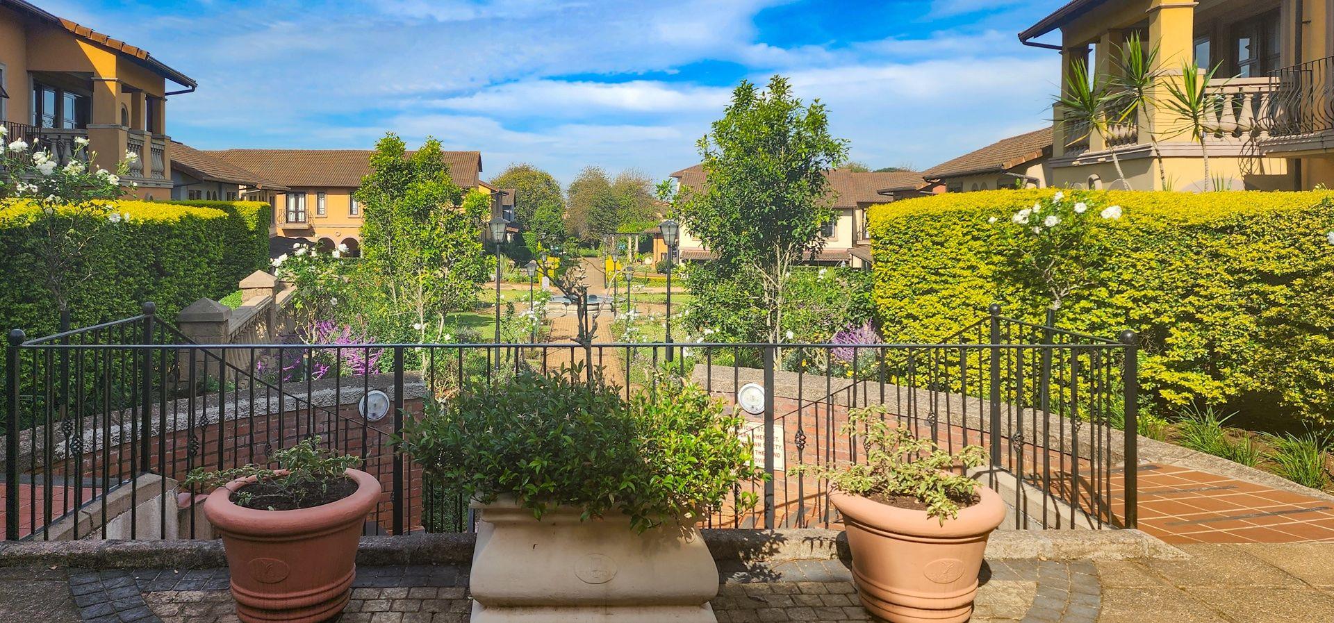 3 Bedroom Townhouse to rent in Plantations Estate P24114136068