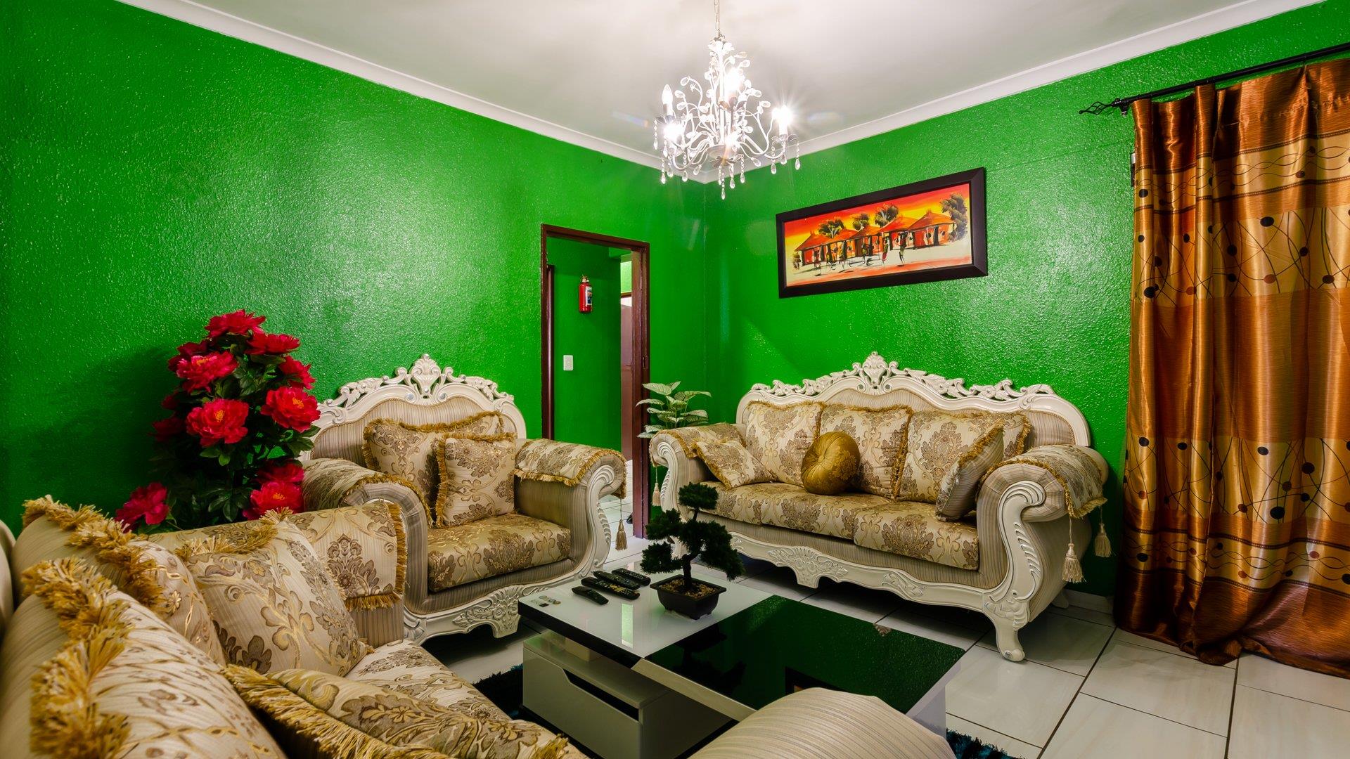 3 Bedroom Apartment / flat for sale in Goodwood Central P24114136369