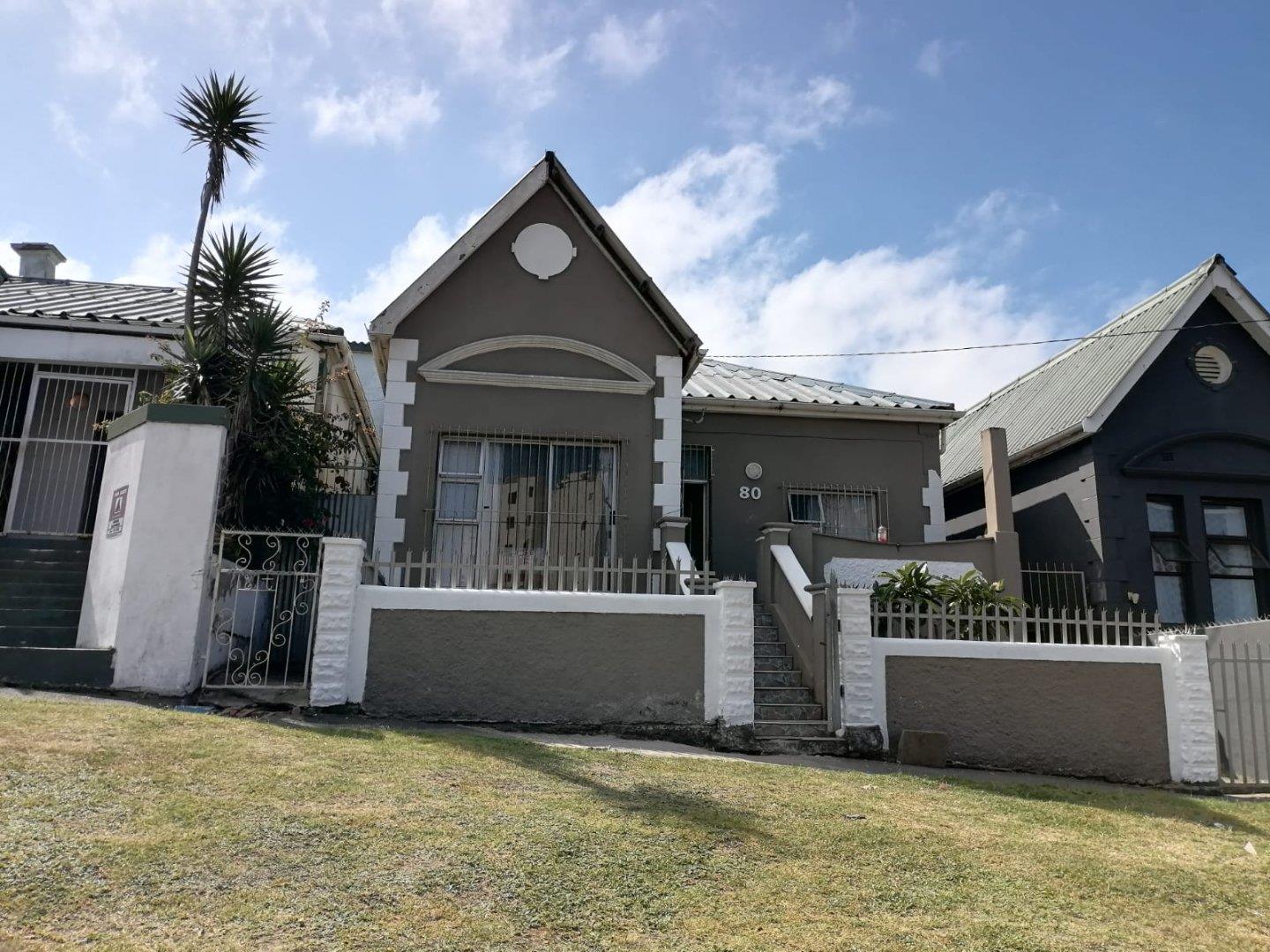 5 Bedroom House for sale in Quigney P24114137190