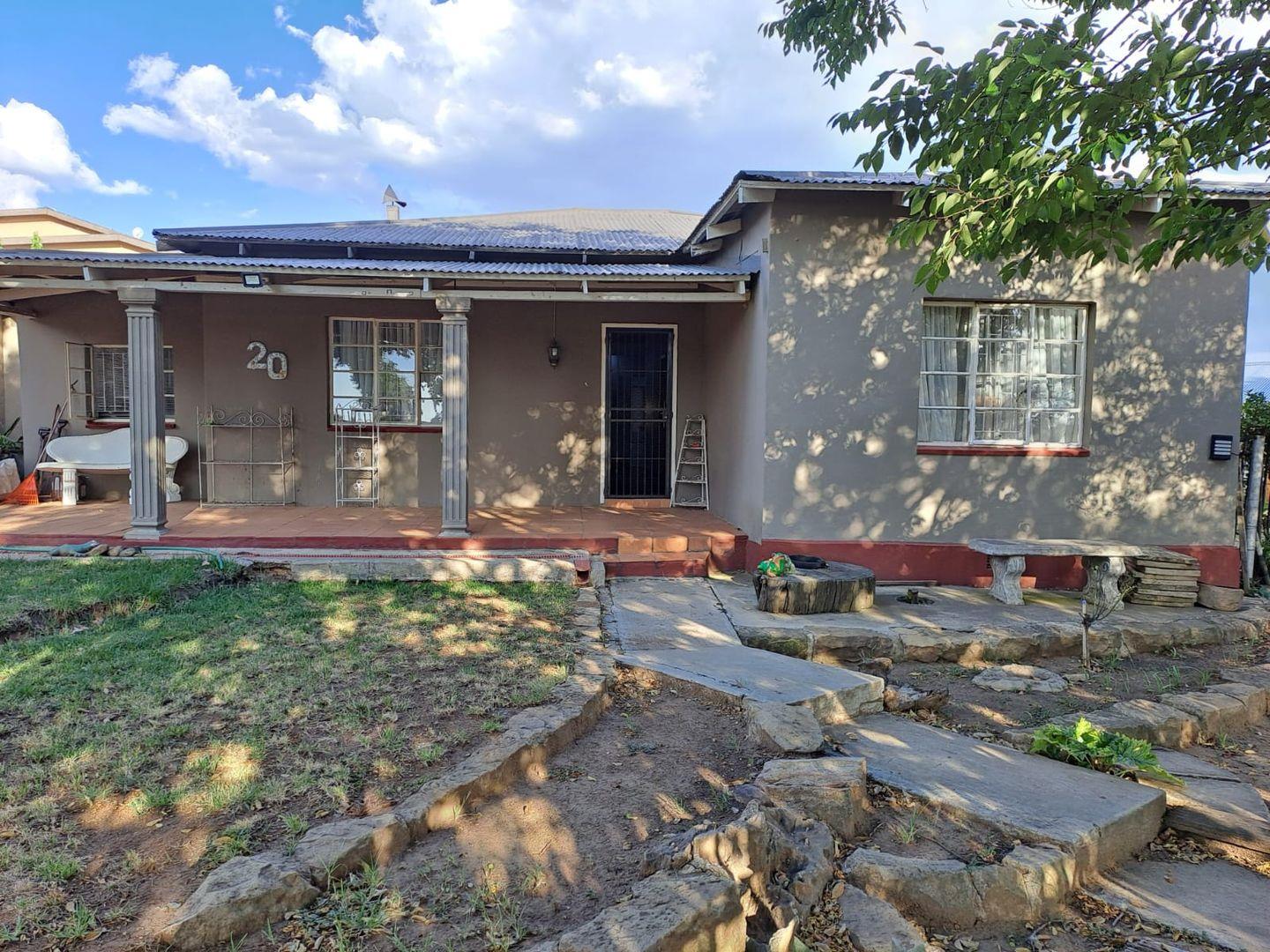 3 Bedroom House for sale in Frankfort P24114138136