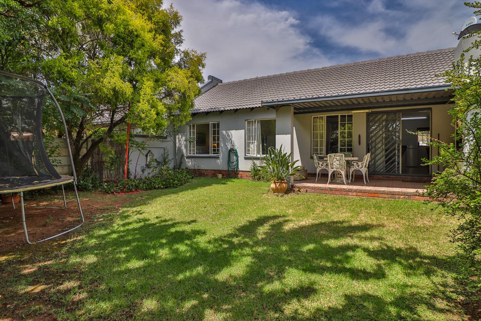 3 Bedroom Townhouse for sale in North Riding 8, 137 Pritchard Street