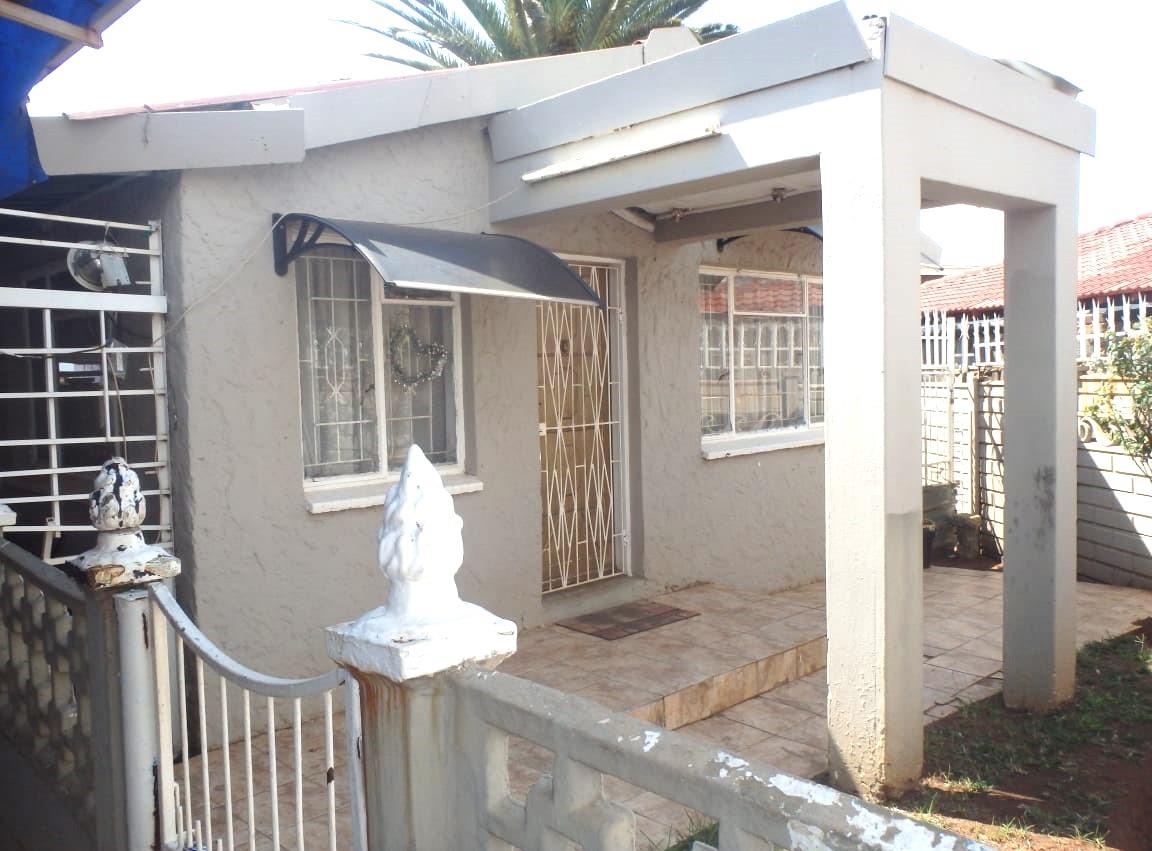 Lenasia Ext 10 Property Property and houses to rent in Lenasia Ext 10