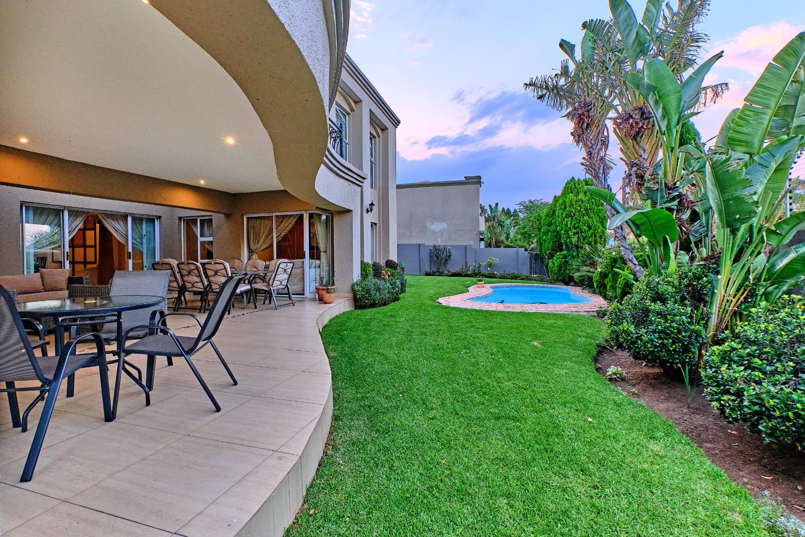 3 Bedroom House for sale in Sunninghill P24114141814