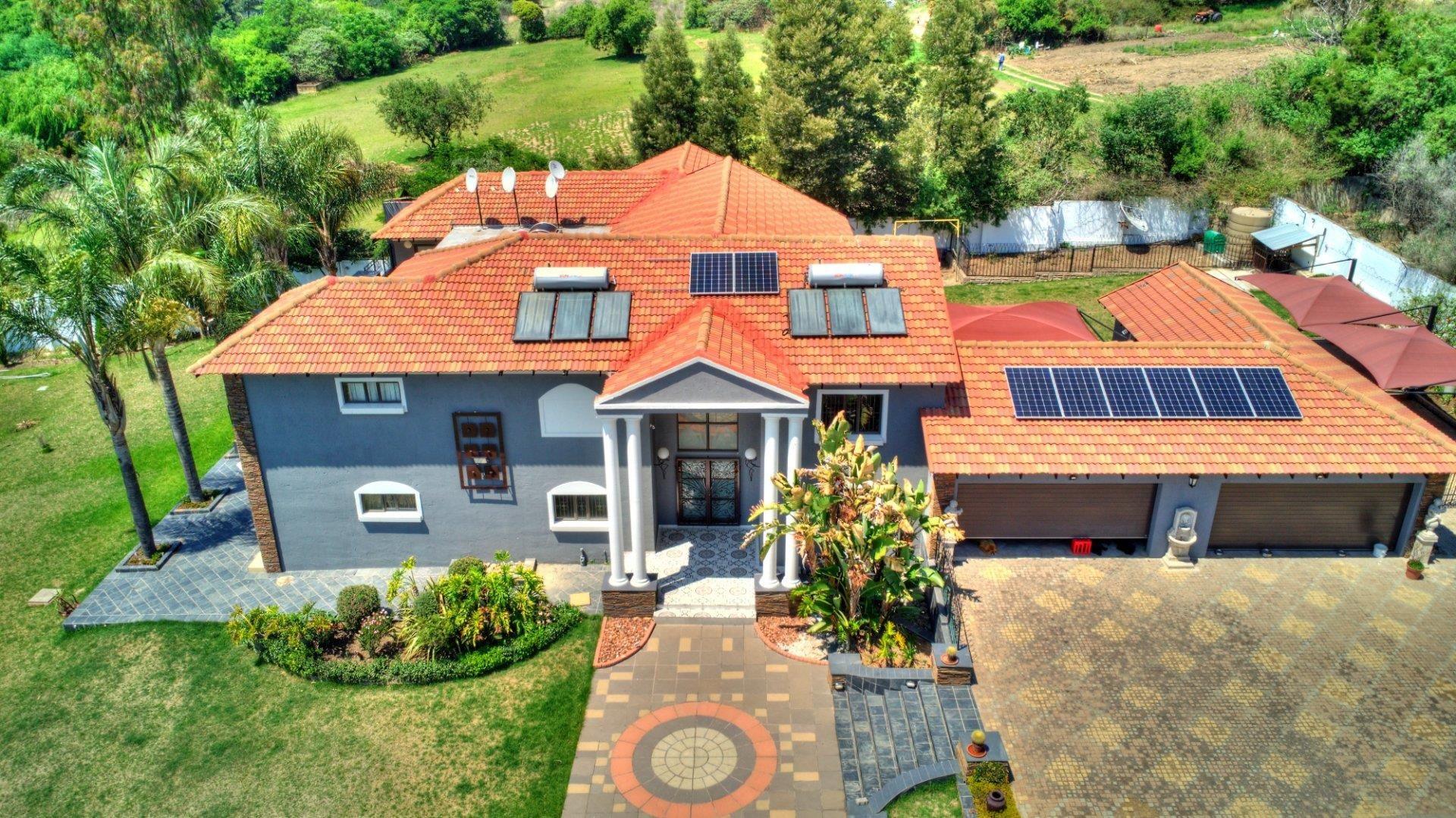 5 Bedroom House for sale in North Riding AH 356 Spionkop Avenue P24