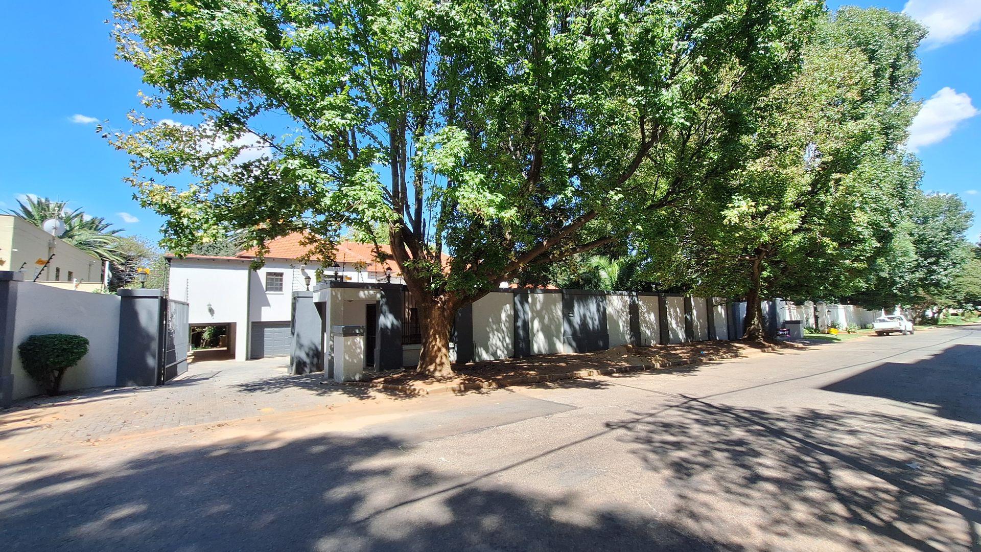 6 Bedroom House to rent in Houghton Estate P24114142551