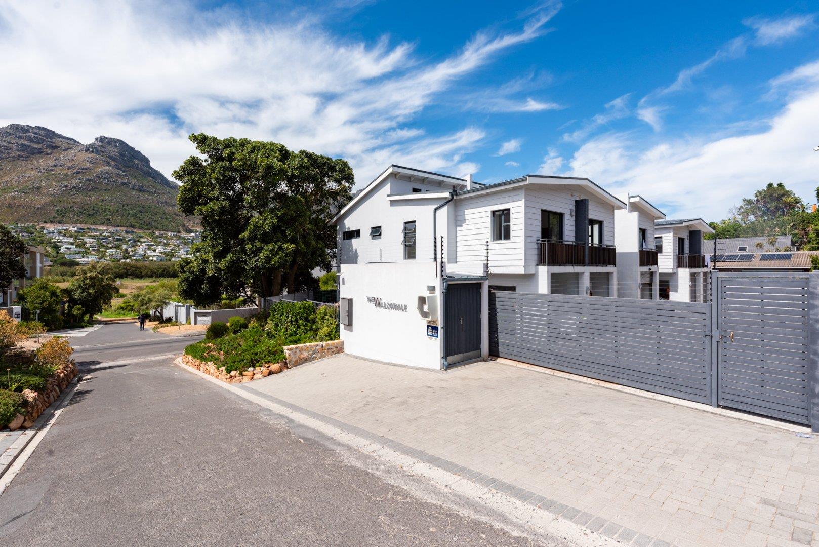 Hout Bay Central Property Property and houses for sale in Hout Bay