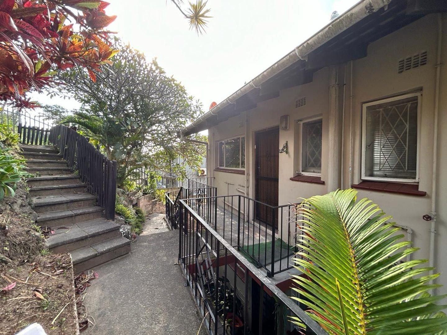 Property and houses to rent in Queensburgh Queensburgh Property