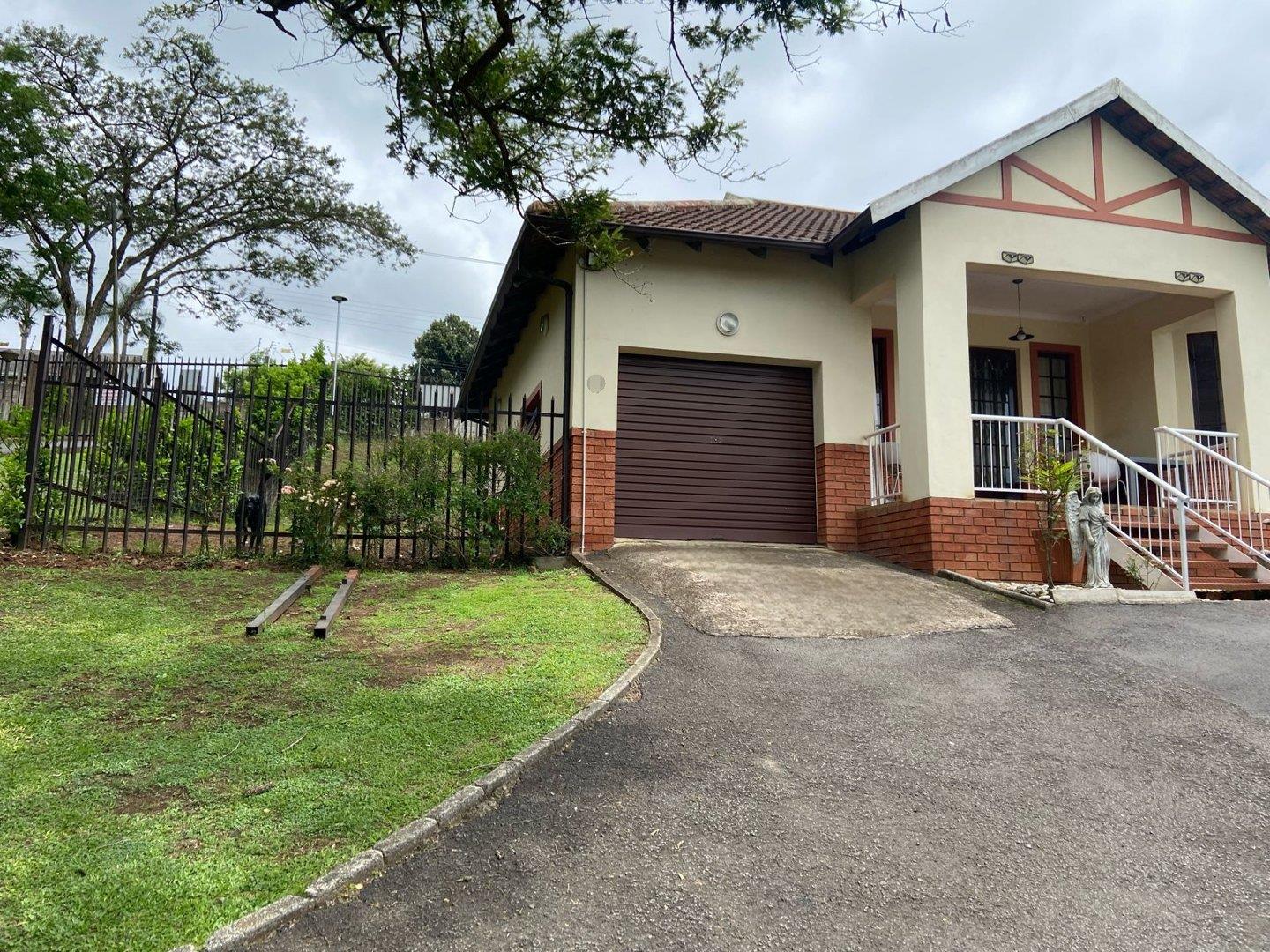 3 Bedroom Townhouse for sale in Lincoln Meade P24114143710