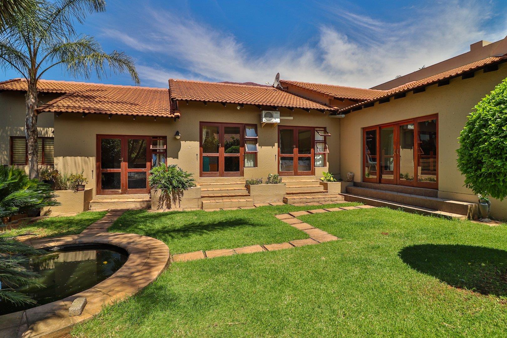 4 Bedroom House for sale in Featherbrooke Estate 160 Lyster Street