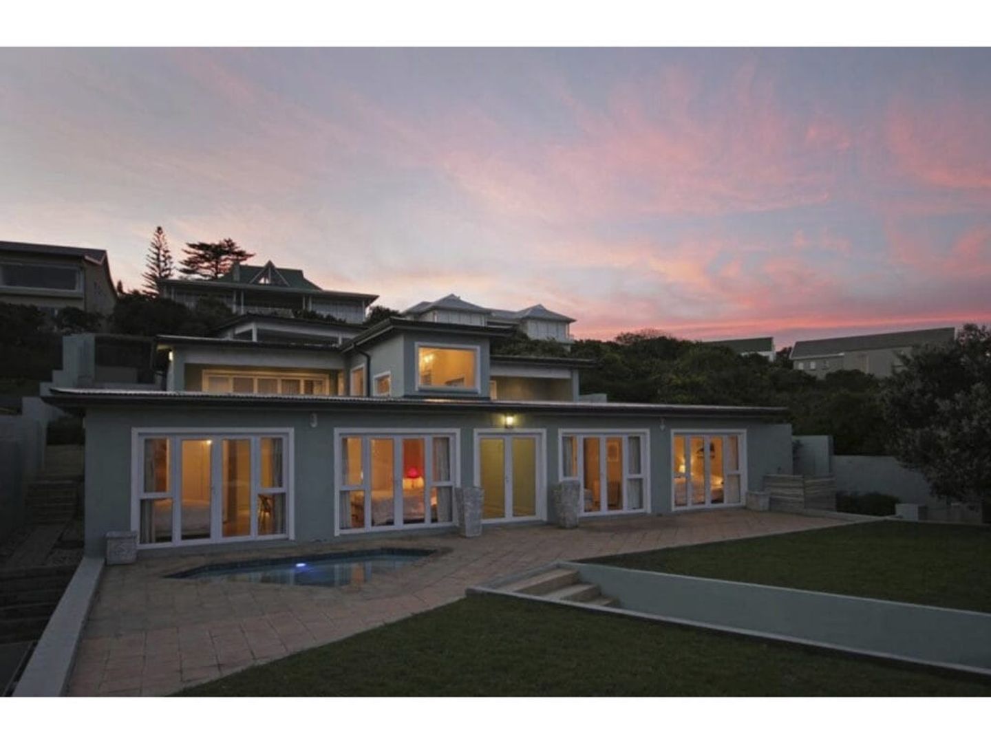 5 Bedroom House for sale in Kenton On Sea 41 Ocean View P24113514139