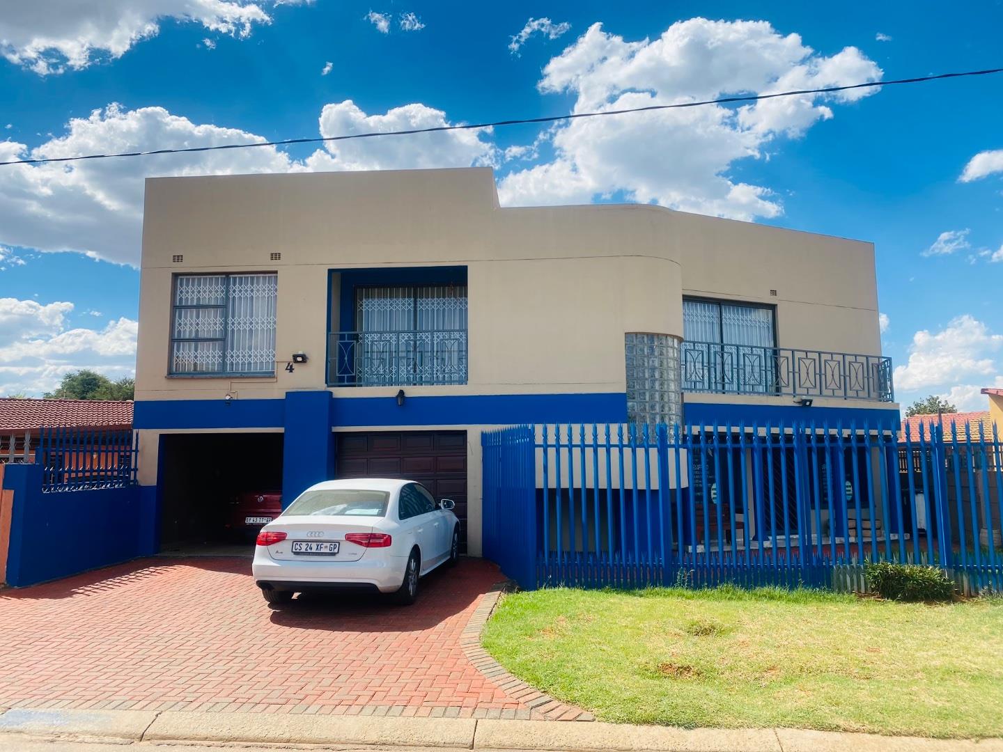 3 Bedroom House to rent in Lenasia Ext 10 P24114147138