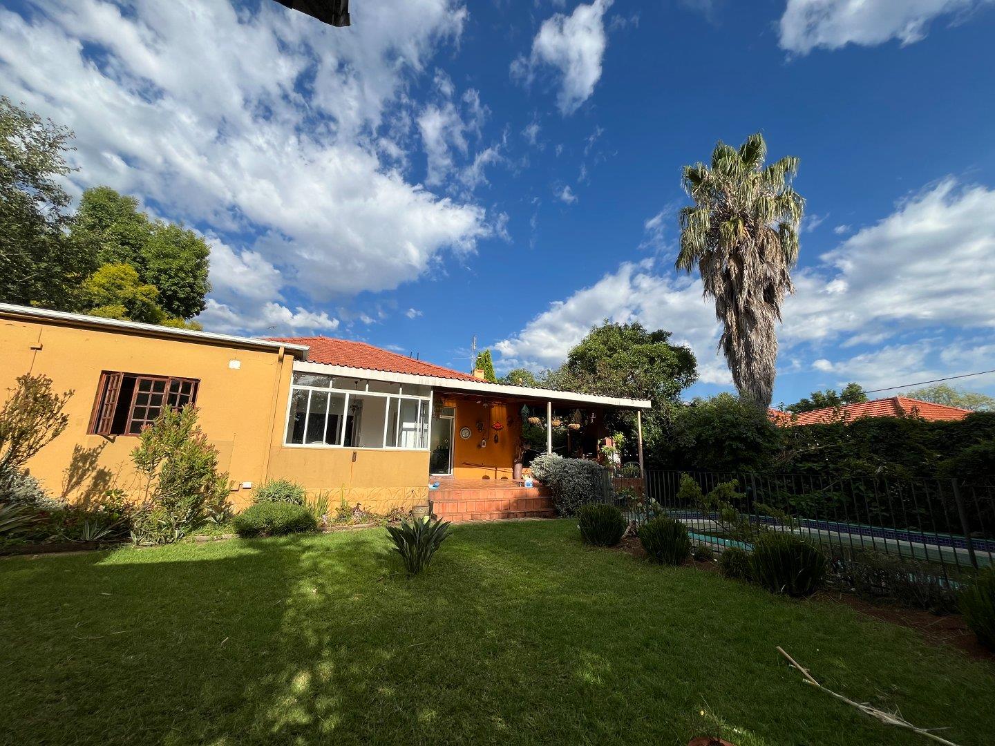 4 Bedroom House for sale in Greenside P24114147799