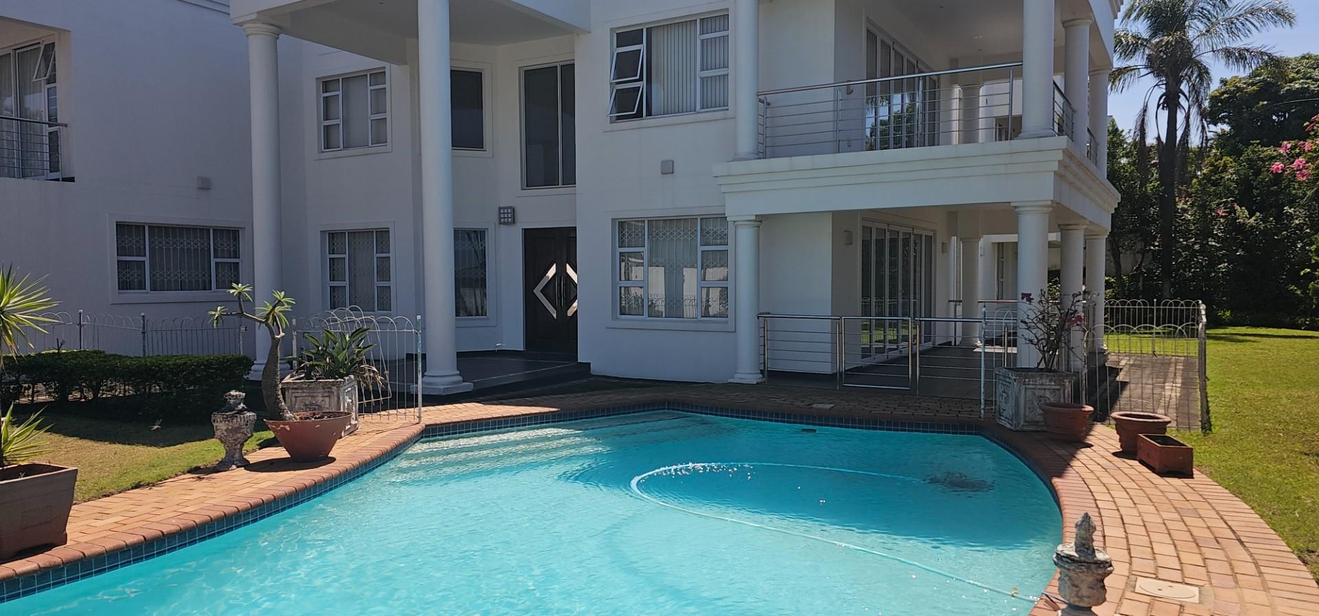 8 Bedroom House for sale in La Lucia P24114148850