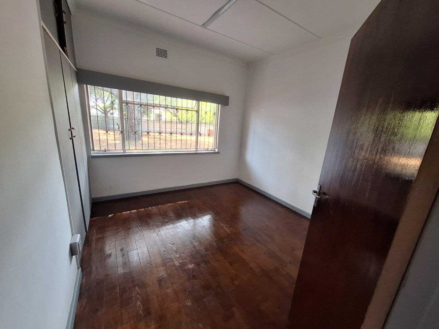 Houses to rent in Property