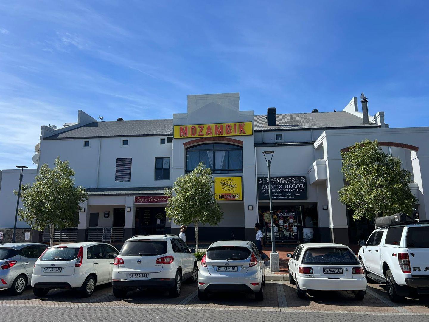 Commercial property to rent in Durbanville Central Village Square