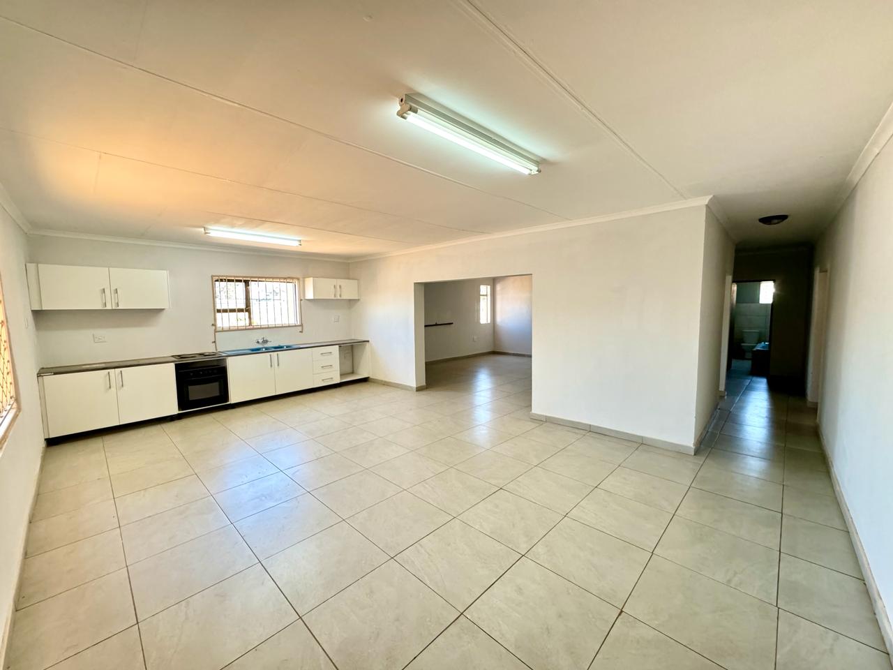 4 Bedroom House for sale in Lenasia Ext 10 9432 Volta Street P24