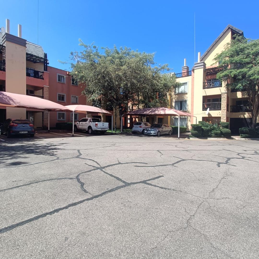 Clubview Property Apartments / flats for sale in Clubview