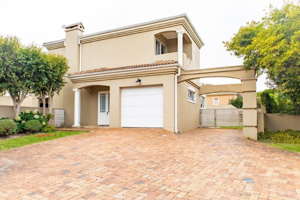 Onrus Property Townhouses for sale in Onrus