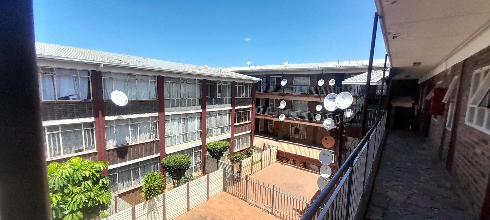 2 Bedroom Apartment / flat for sale in Kempton Park Central B 11