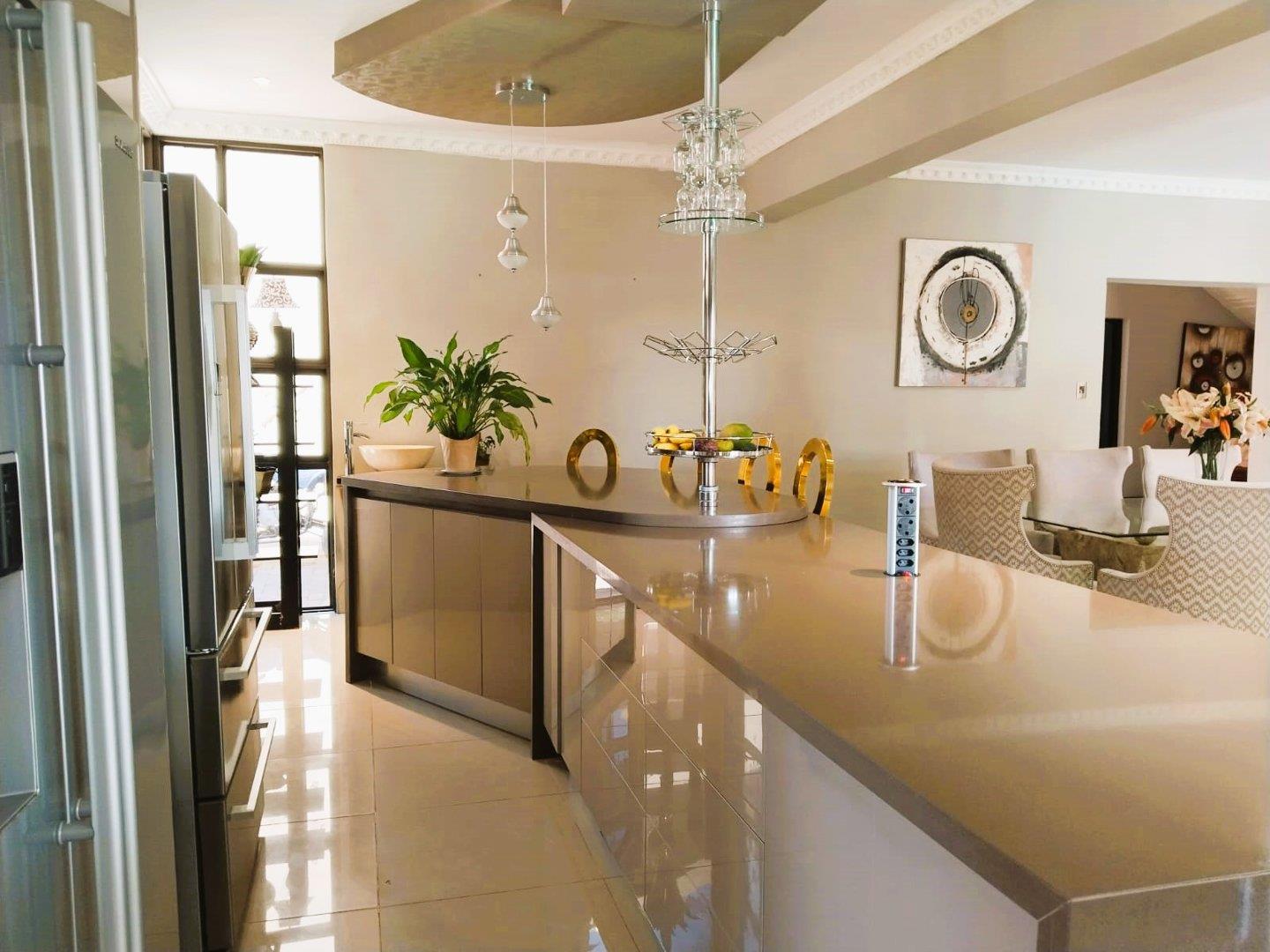 5 Bedroom House for sale in Celtic Meadows P24114153388