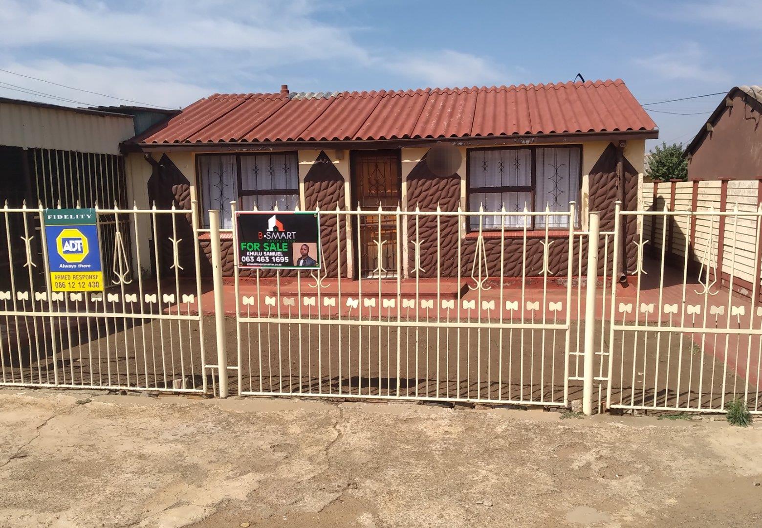 2 Bedroom House for sale in Sebokeng Zone 13 P24114153554