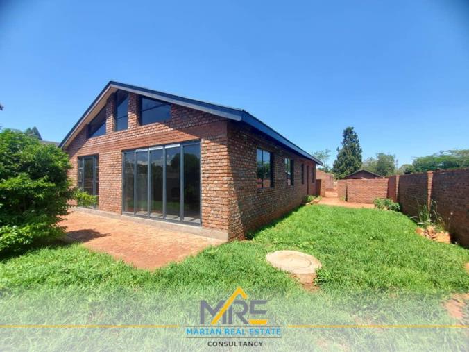 3 Bedroom Townhouse for Sale in Greendale