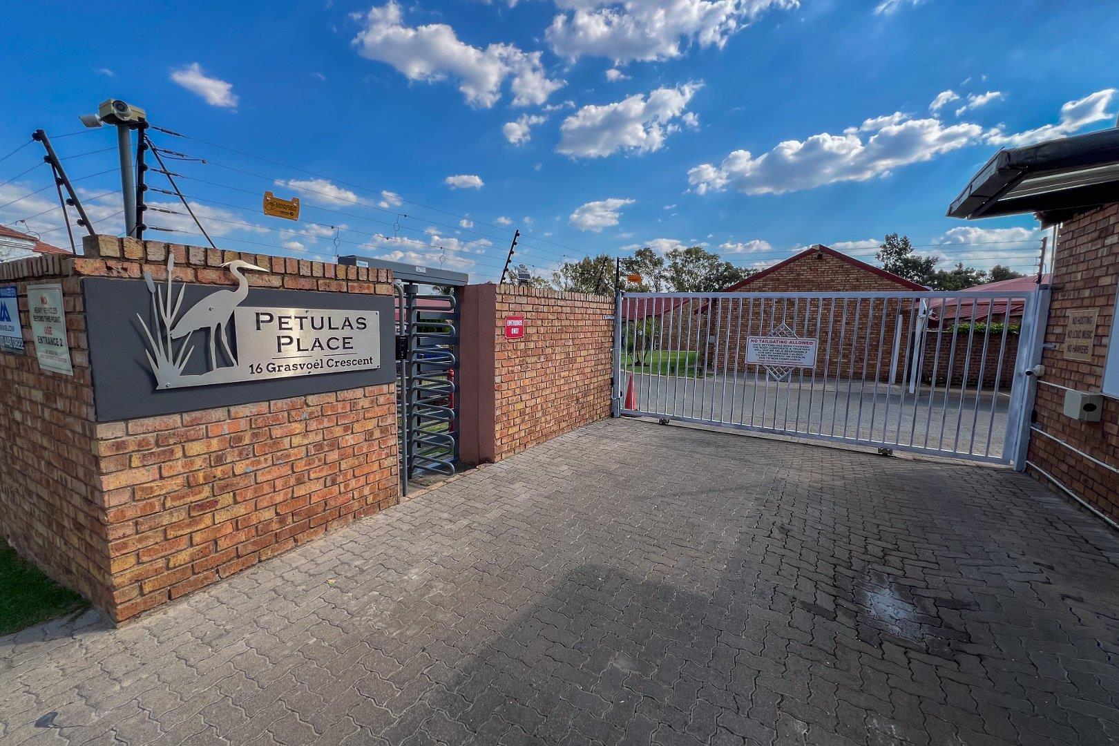 2 Bedroom Townhouse for sale in Liefde En Vrede Petula's Place 14