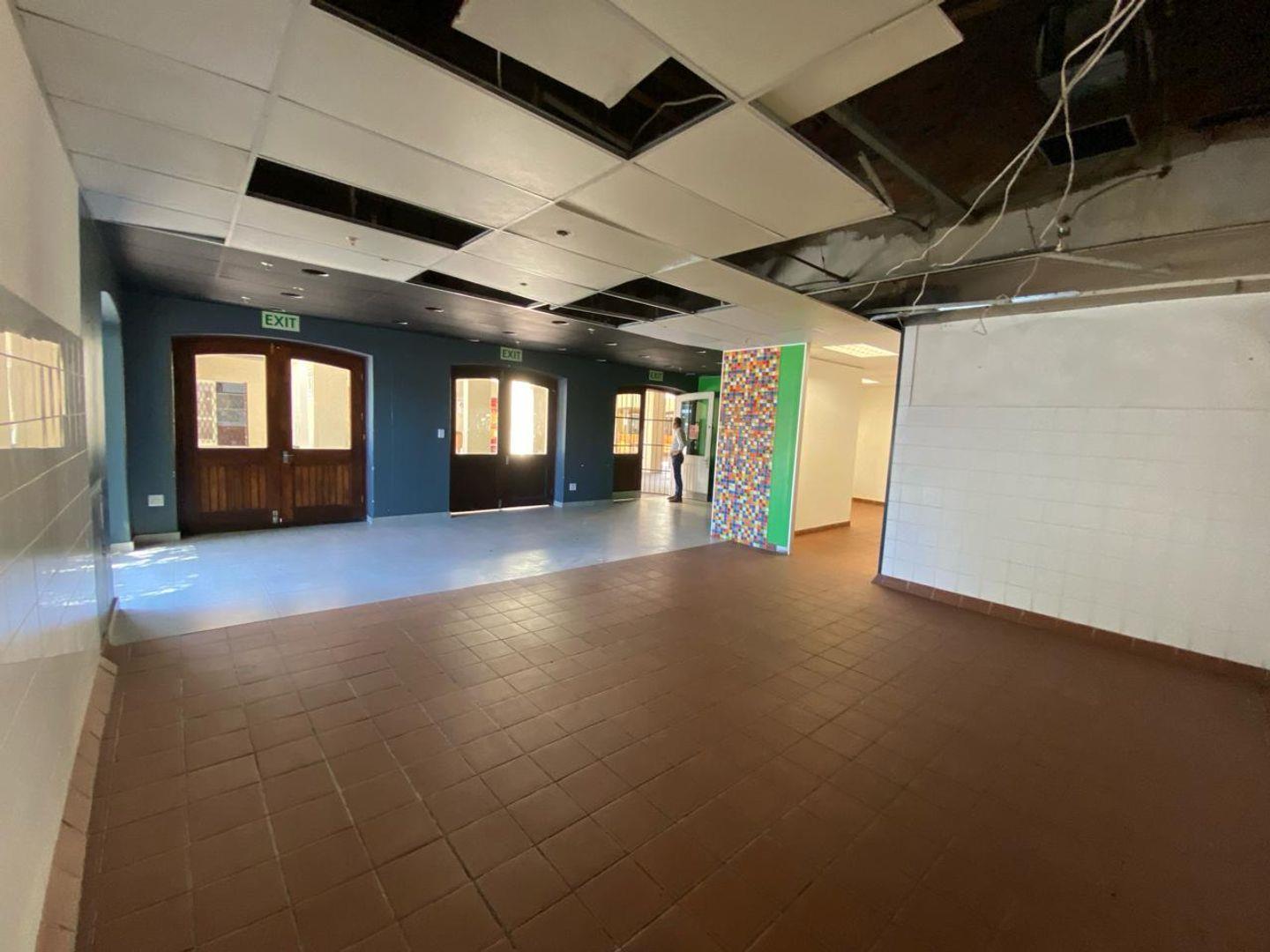 Commercial property to rent in Somerset West Central 1 The Vineyard