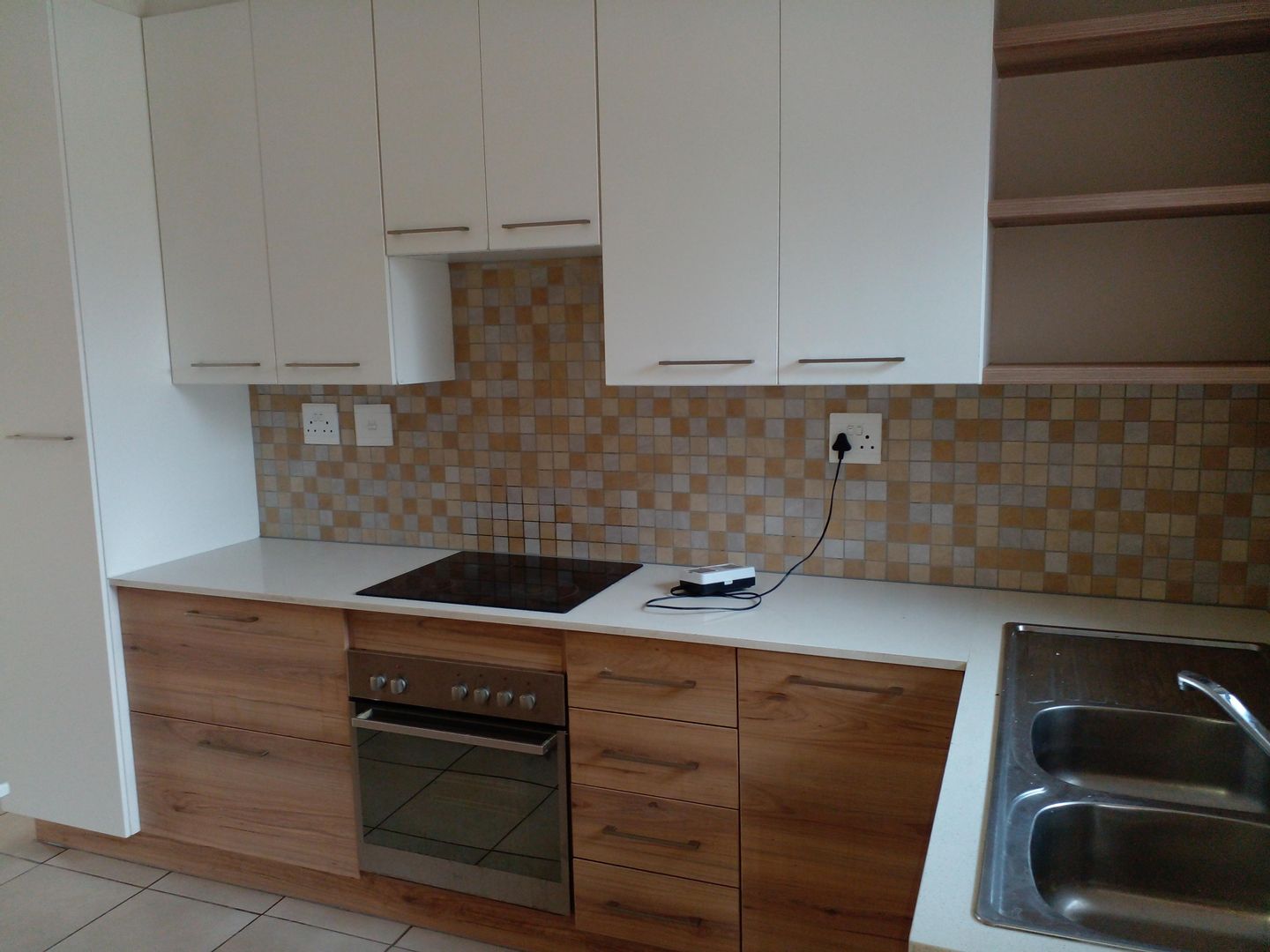 2 Bedroom Apartment / flat to rent in Montana P24114157271