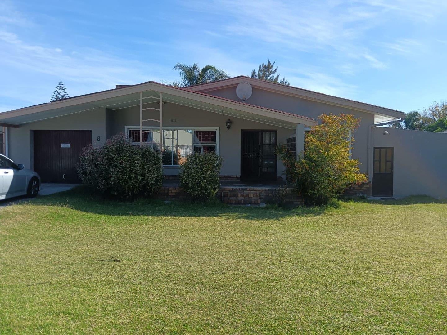 3 Bedroom House for sale in Silver Oaks P24114158043