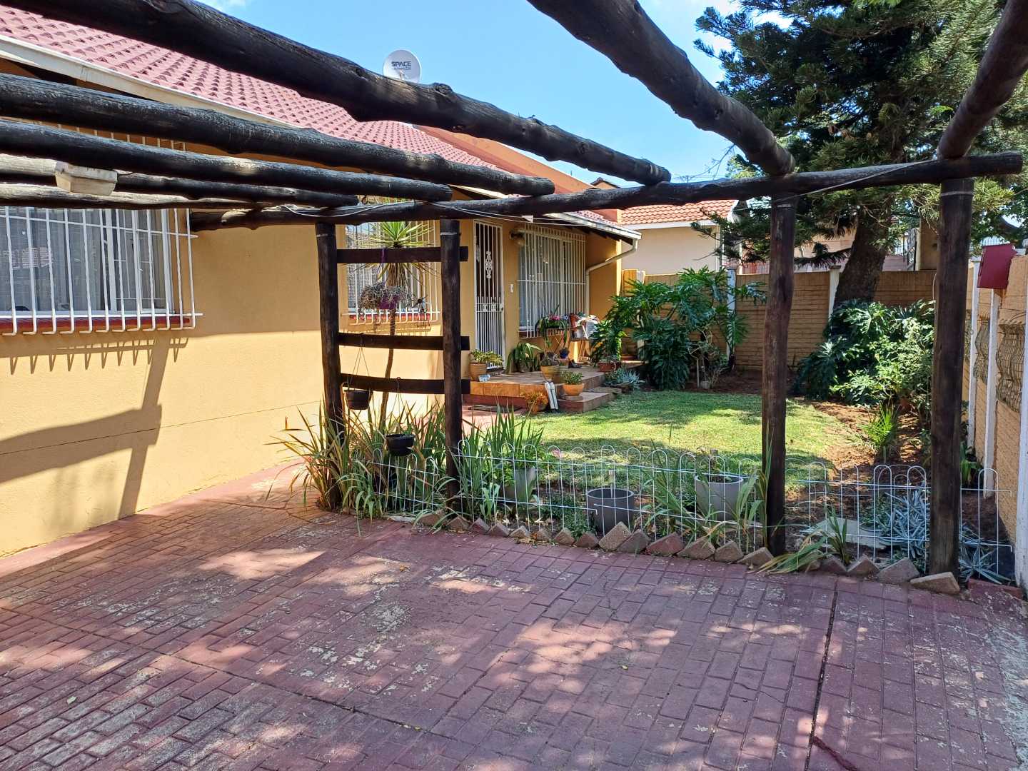 Tulisa Park Property Property and houses for sale in Tulisa Park