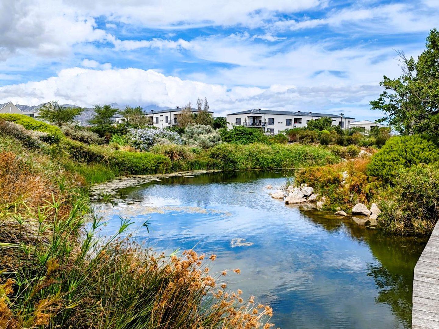 3 Bedroom House for sale in Somerset Lakes P24114160034