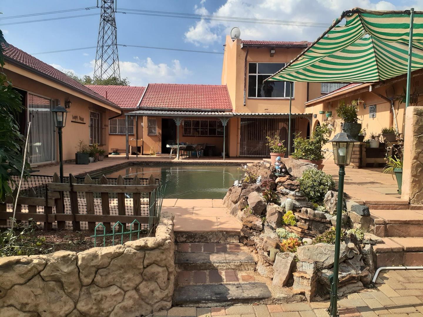 5 Bedroom House for sale in Witpoortjie 10 Proot Street P24114163659