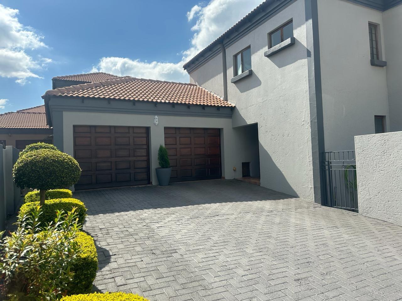Emalahleni Property Houses for sale in Emalahleni