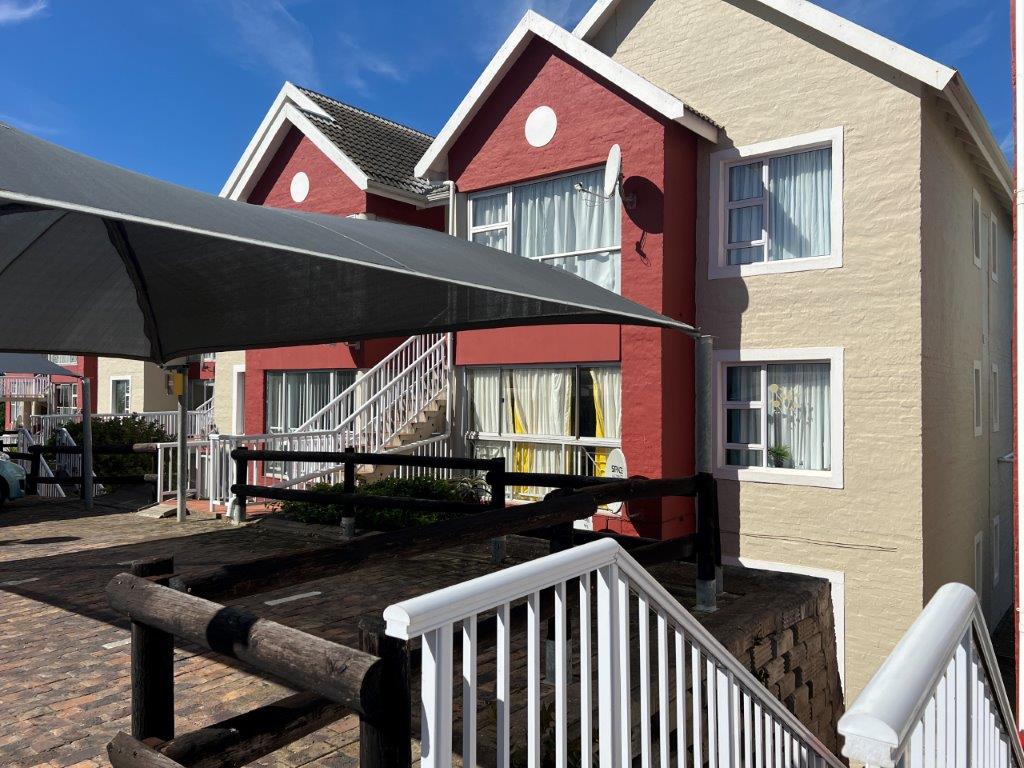 3 Bedroom Apartment / flat for sale in Aston Bay P24114164576