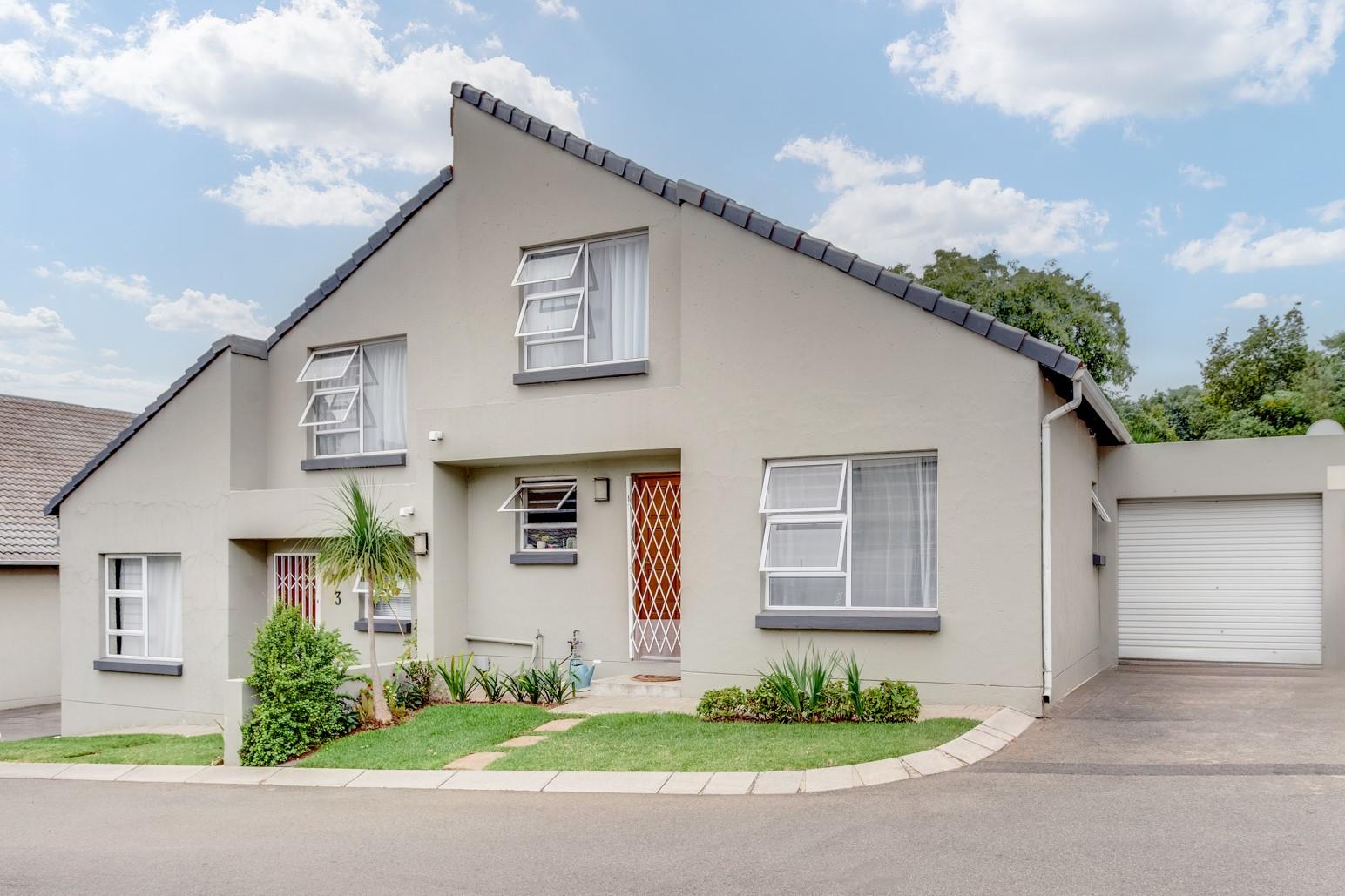 2 Bedroom Apartment / flat for sale in Ferndale P24114165654