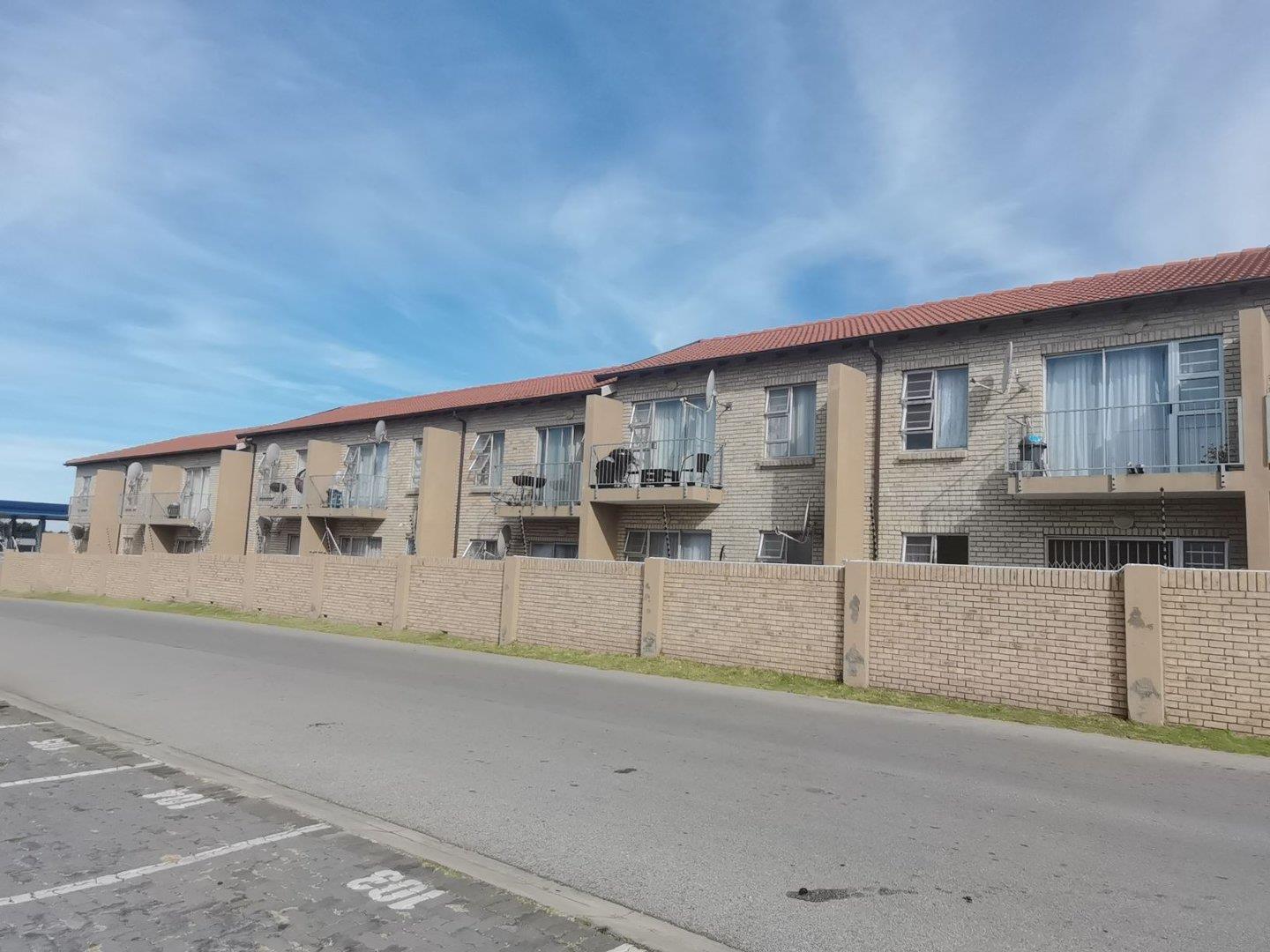 2 Bedroom Apartment / flat for sale in Walmer P24114166085