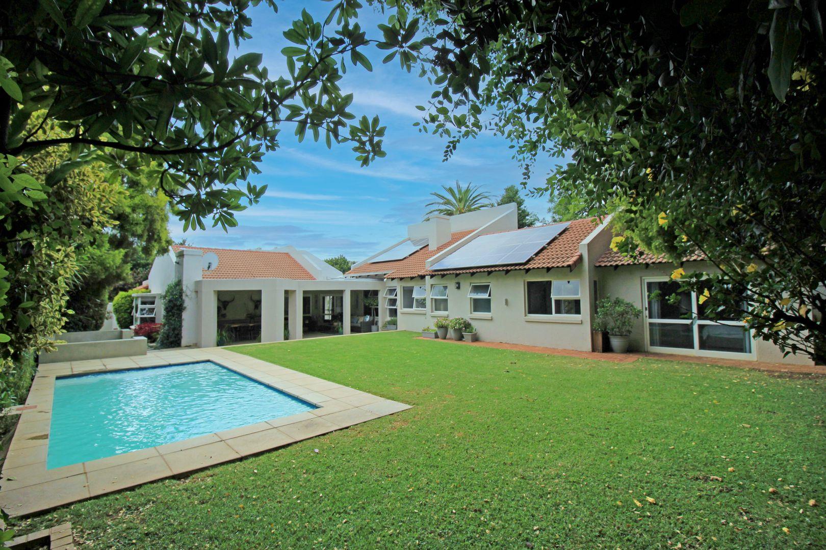 4 Bedroom House for sale in Atholl P24114166767