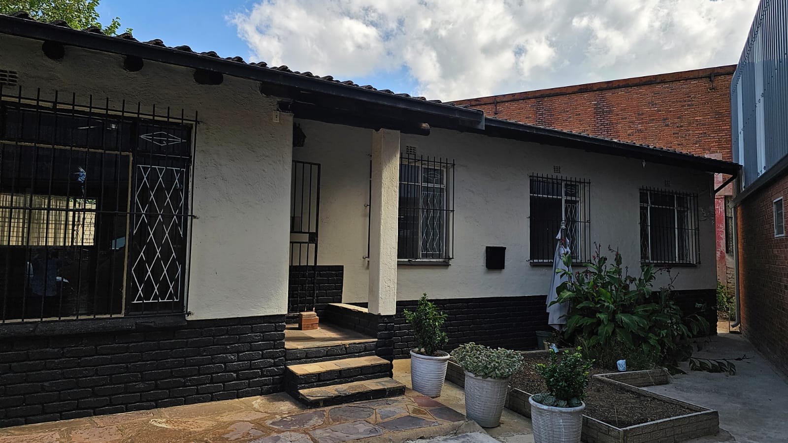 Commercial property to rent in Edenvale Central P24114166988